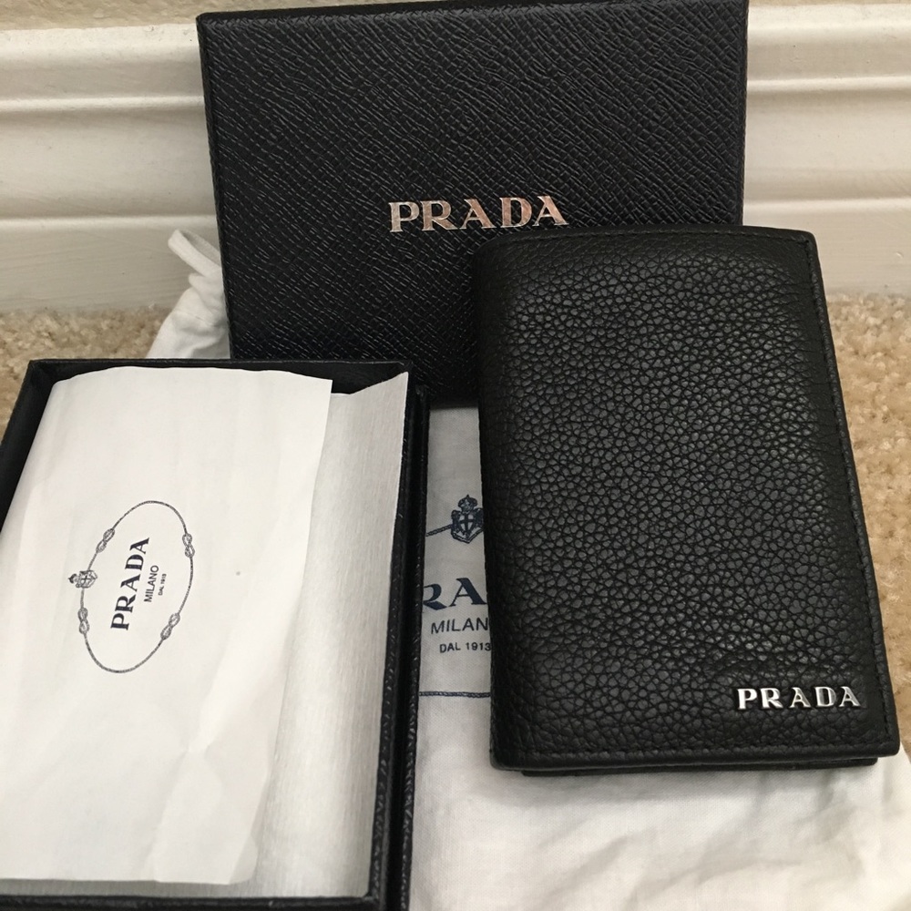 ❌SOLD❌PRADA CARD HOLDER